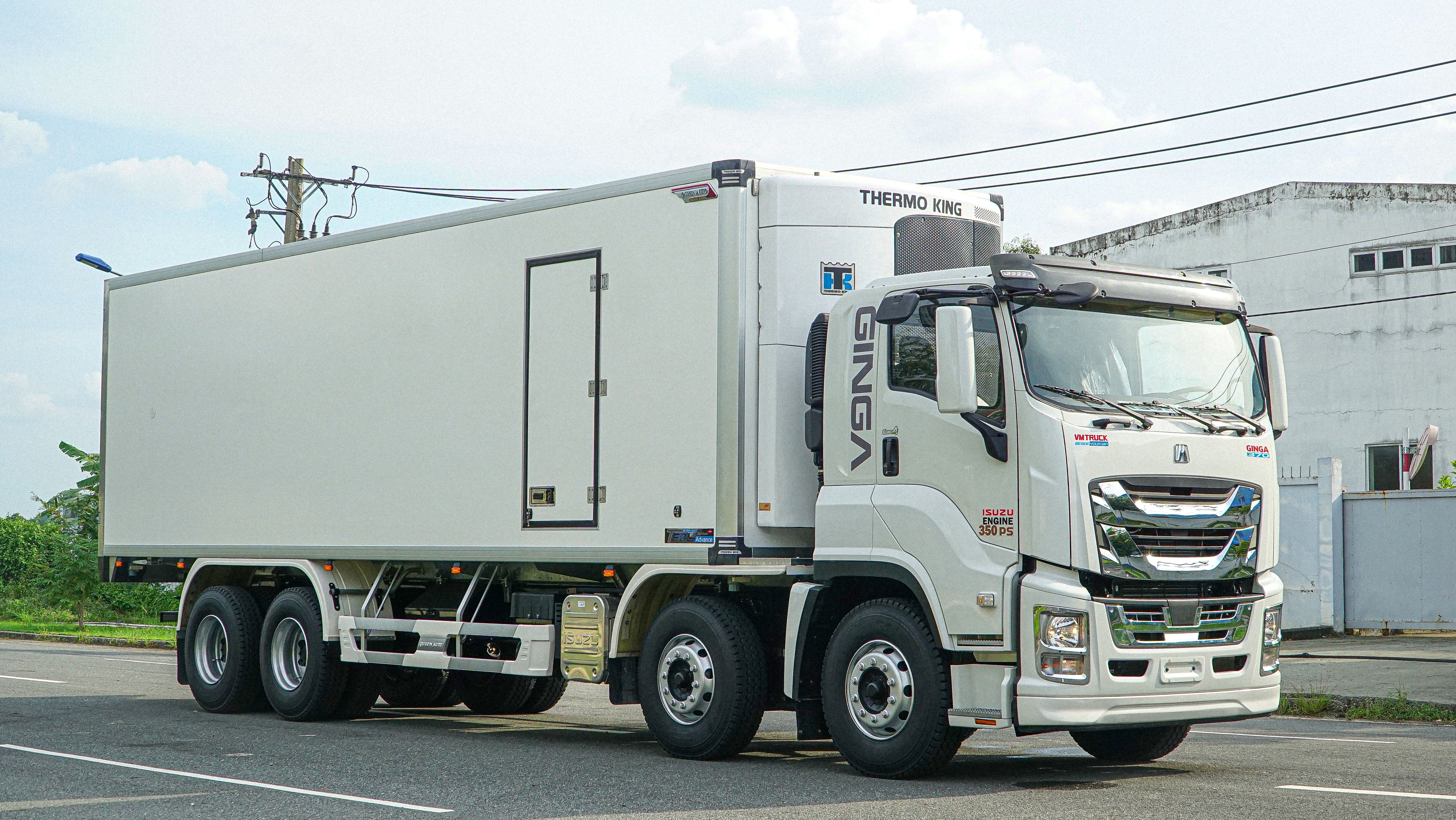 ISUZU VM - GINGA370 Thùng Đông Lạnh 