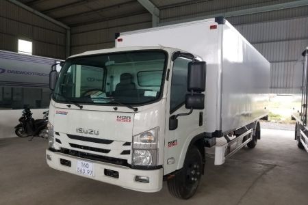 Xe tải Isuzu 5.5 tấn - NQR 550