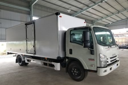 Xe tải Isuzu 5.5 tấn - NQR 550