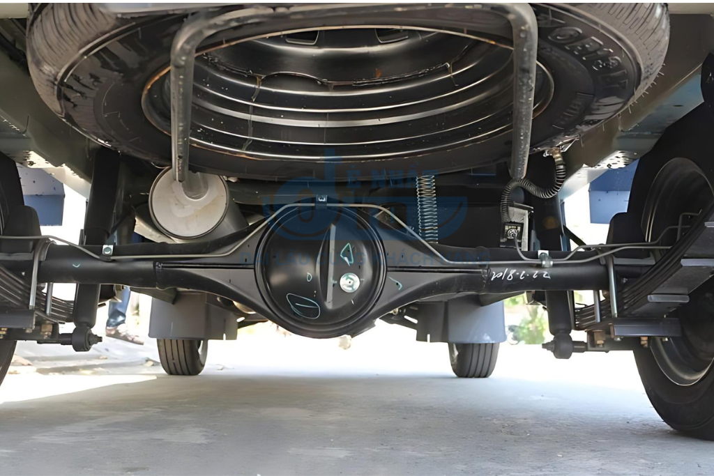 SRM-k990---cau-xe-lop-du-phong-xe