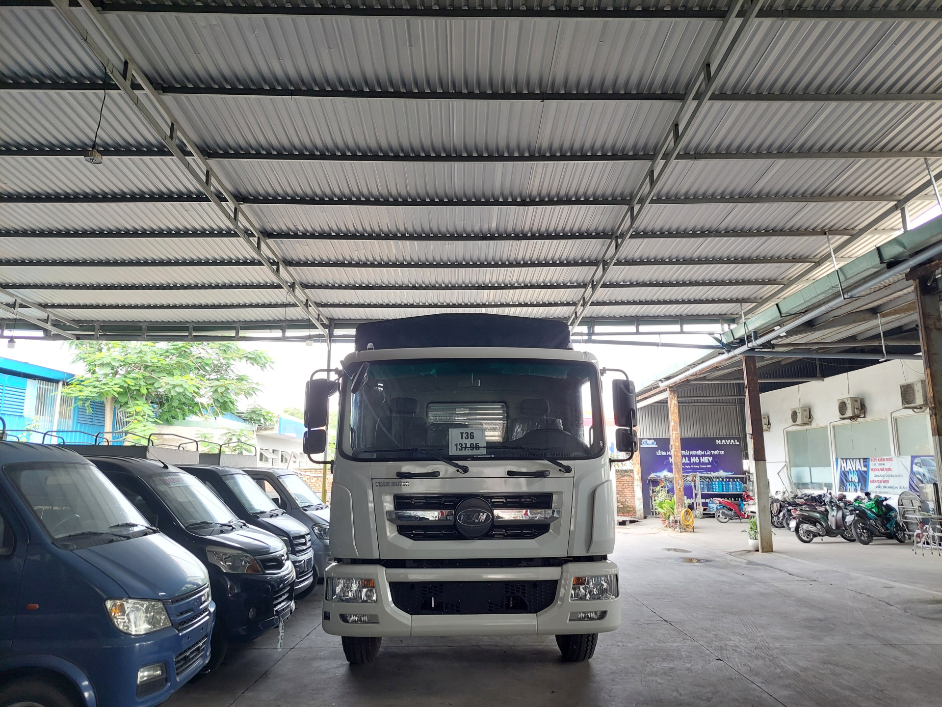 Xe tải VEAM 9T5 mui bạt mặt trước